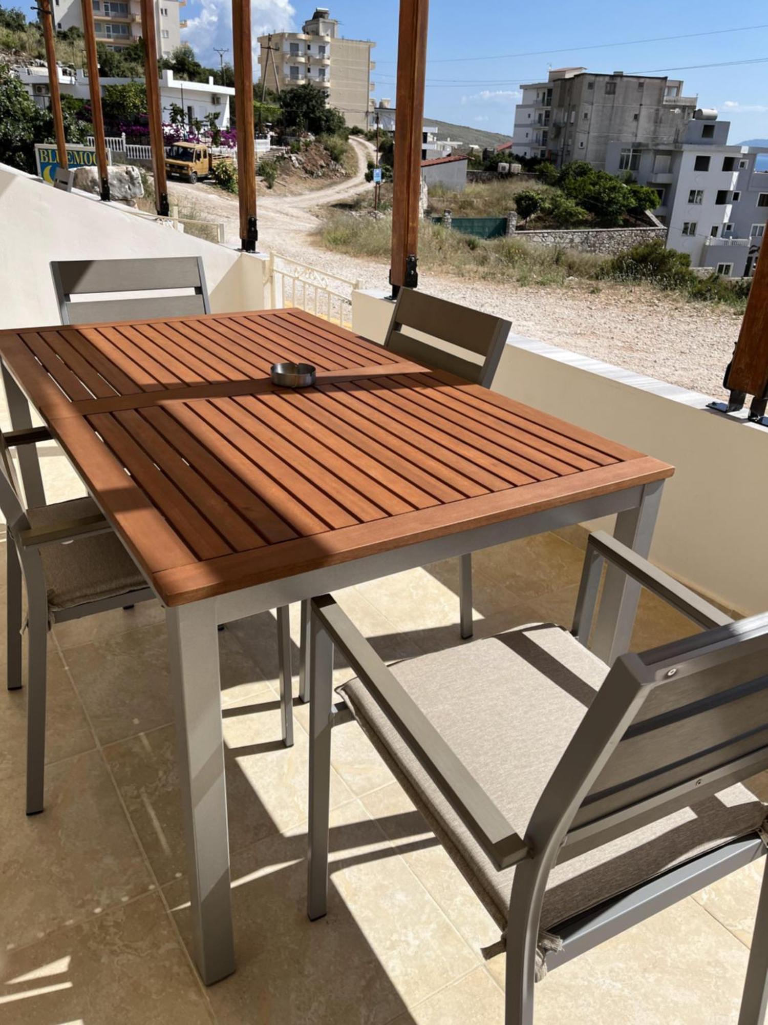 Bluemoon Suites Sarandë Buitenkant foto