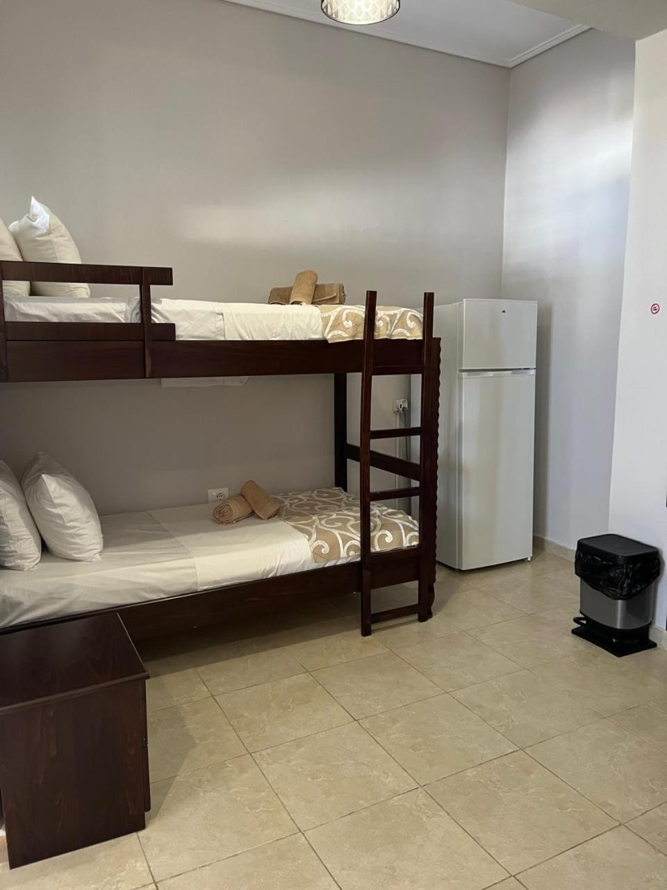 Bluemoon Suites Sarandë Buitenkant foto