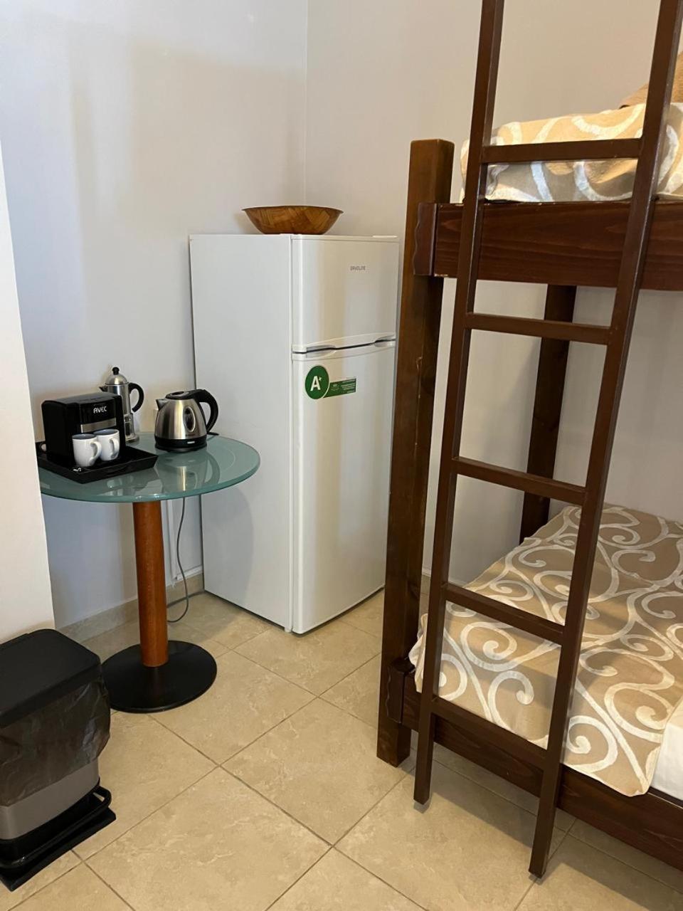 Bluemoon Suites Sarandë Buitenkant foto